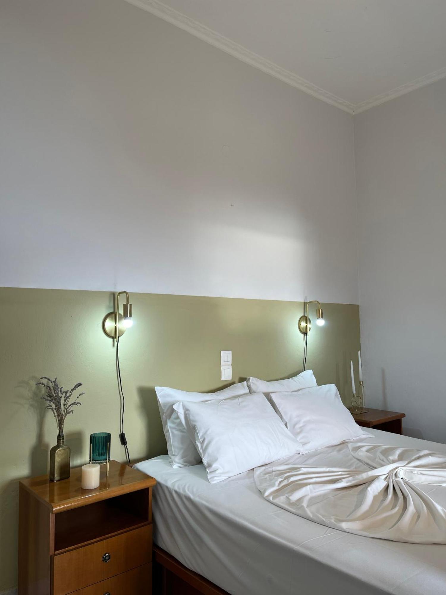 Papadatos Apts With Amazing View - 5mins From The Apartment *