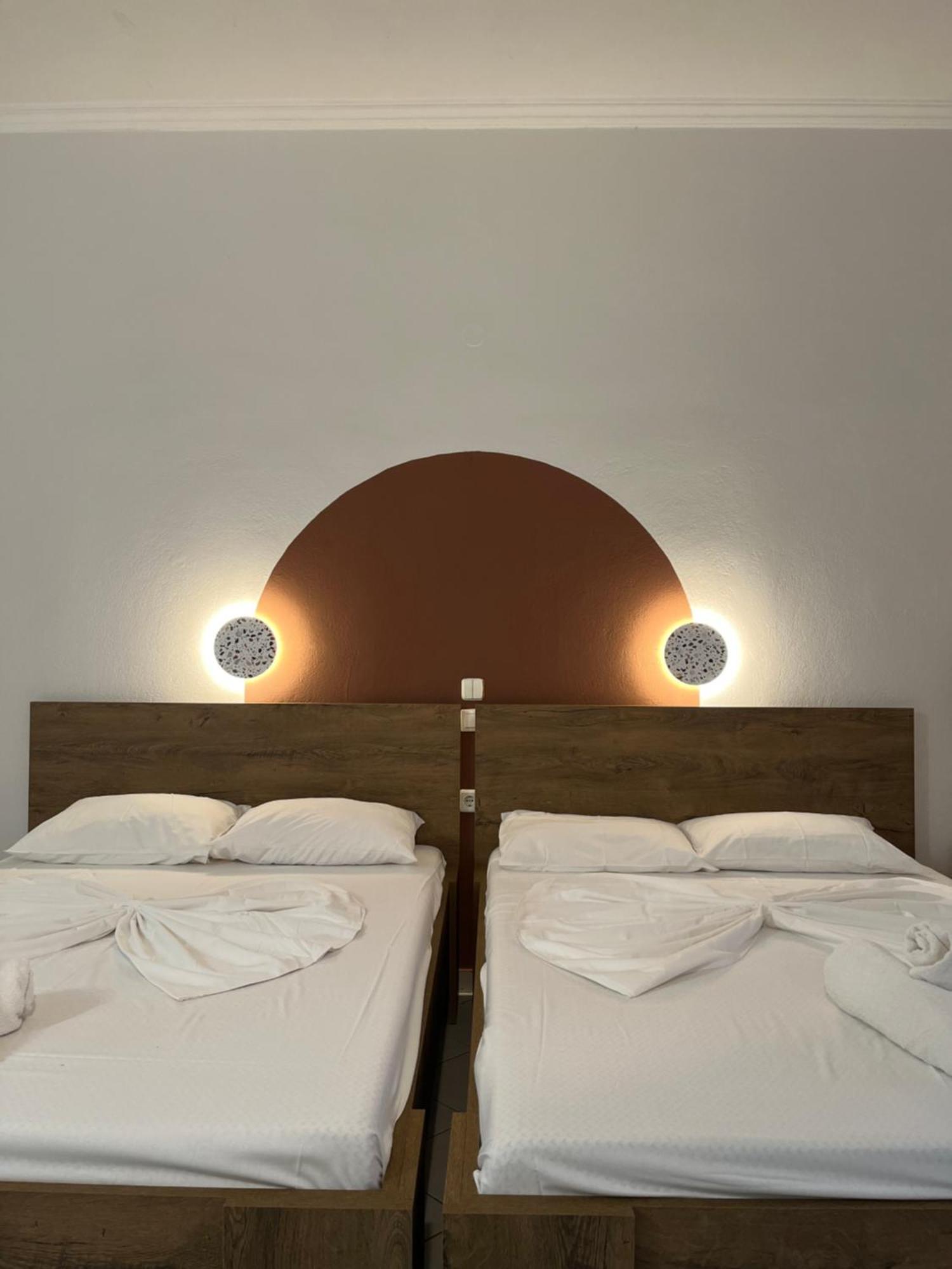 Papadatos Apts With Amazing View - 5mins From The Apartment Kontogialos