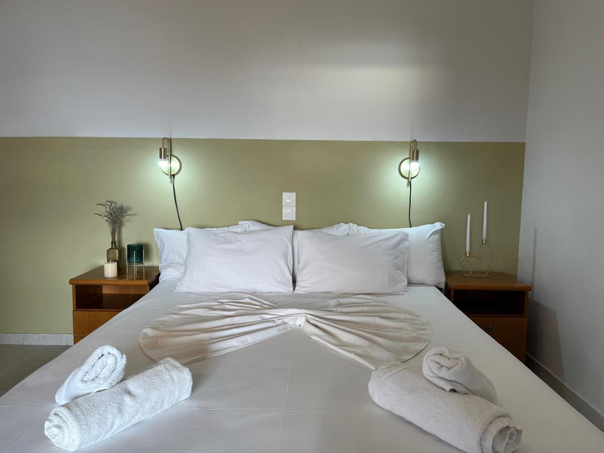 Apartment Papadatos Apts With Amazing View - 5mins From The *
