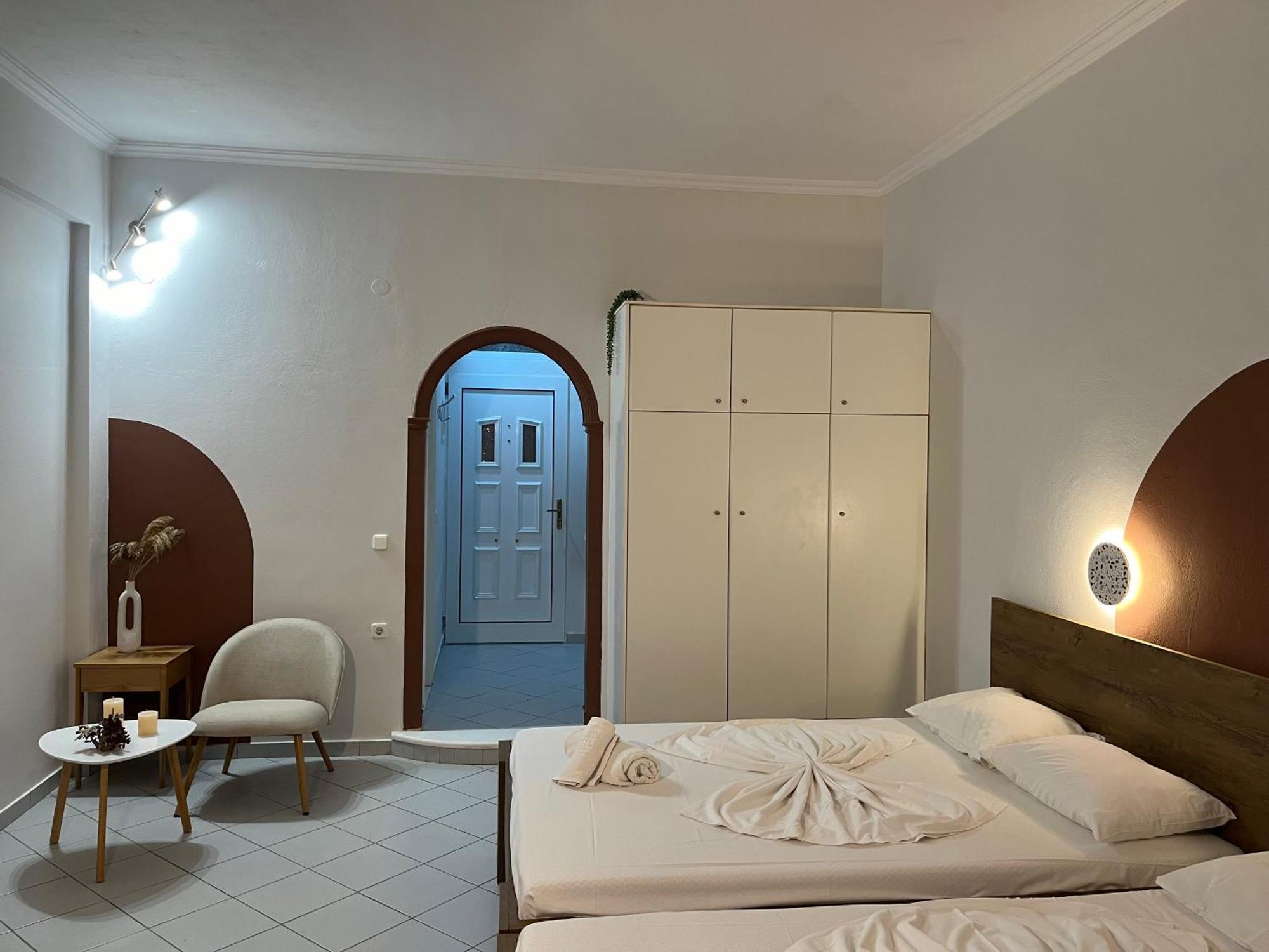 Papadatos Apts With Amazing View - 5mins From The * Kontogialos