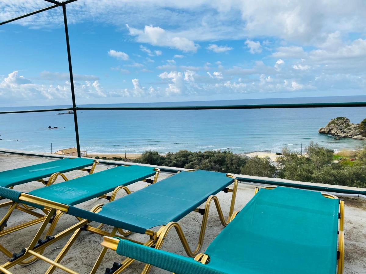 Papadatos Apts With Amazing View - 5mins From The